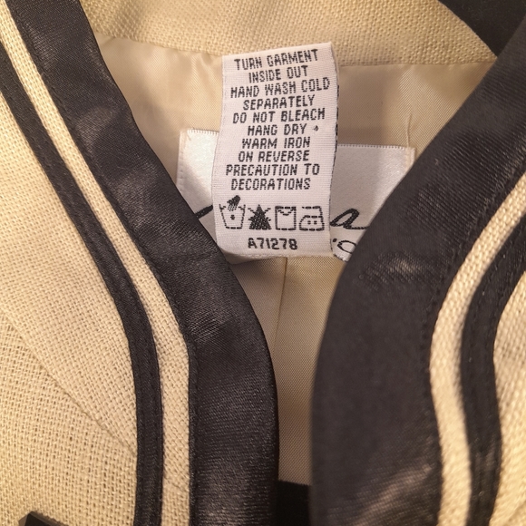 1xl Formal Top by Linea by Louis Dell'Olio - Neverworn - Beige With Embellishmen - Picture 5 of 8